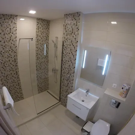 Rent A View Mamaia